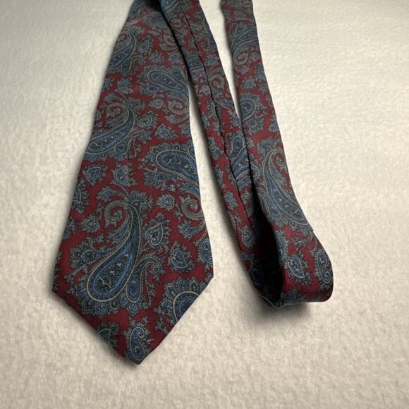 Bert Pulitzer Maroon Blue Paisley Pattern Silk Neck Tie Made in USA 52" X 3.50" - Picture 5 of 9